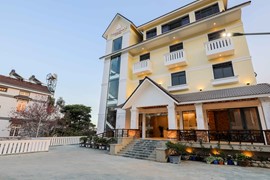 BĐS 051 - Bán khách sạn tiêu chuẩn 3 sao trung tâm Tp Đà Lạt